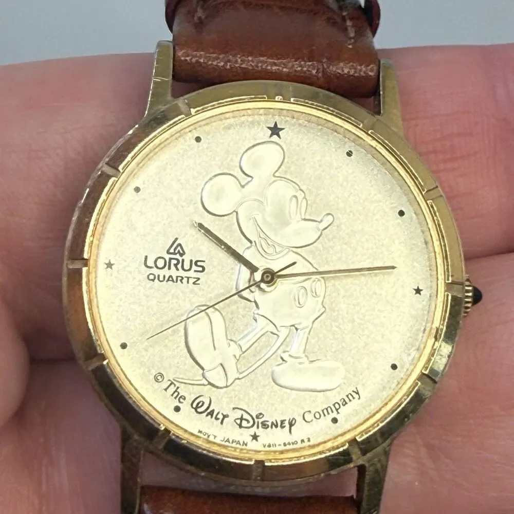 Vtg Lorus Seiko Mickey Mouse Quartz Watch V811-5410 Gold Tone Leather 30mm EUC